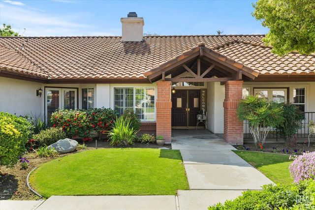 7305 Calle Los Batiquitos, Bakersfield, CA 93309