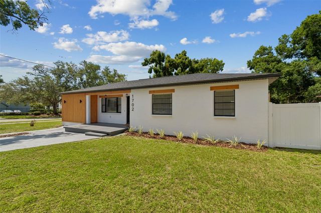 1702 W JOHNSTON AVENUE, Tampa, FL 33603