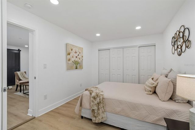 1702 W JOHNSTON AVENUE, Tampa, FL 33603