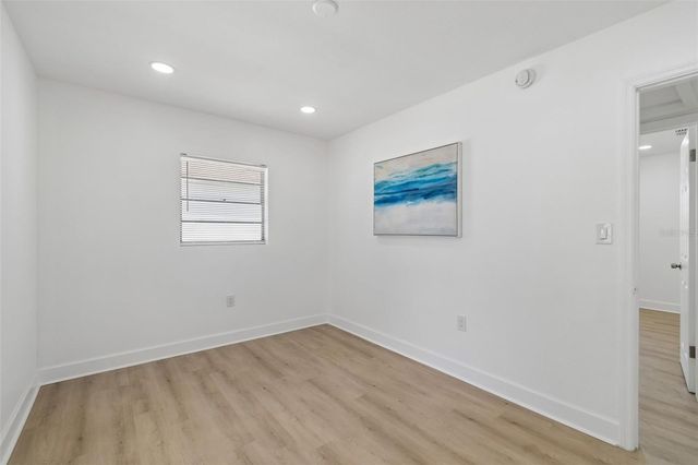 1702 W JOHNSTON AVENUE, Tampa, FL 33603