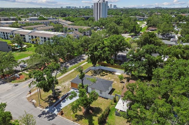 1702 W JOHNSTON AVENUE, Tampa, FL 33603