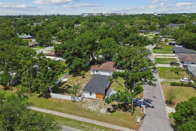 1702 W JOHNSTON AVENUE, Tampa, FL 33603
