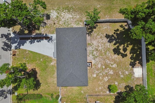 1702 W JOHNSTON AVENUE, Tampa, FL 33603