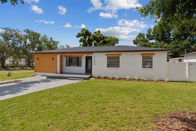 1702 W JOHNSTON AVENUE, Tampa, FL 33603