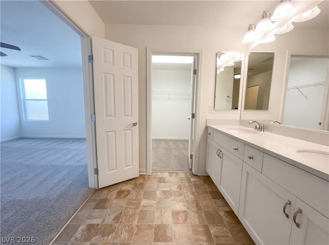 10125 Herons Rise Street, Las Vegas, NV 89141