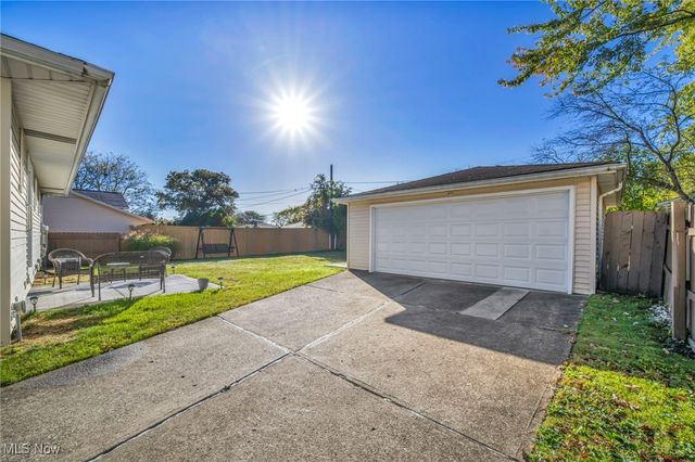 24634 Staghorn Drive, Bedford Heights, OH 44146