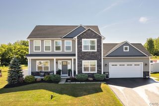 3052 Chillingham Way, Lysander, NY 13027