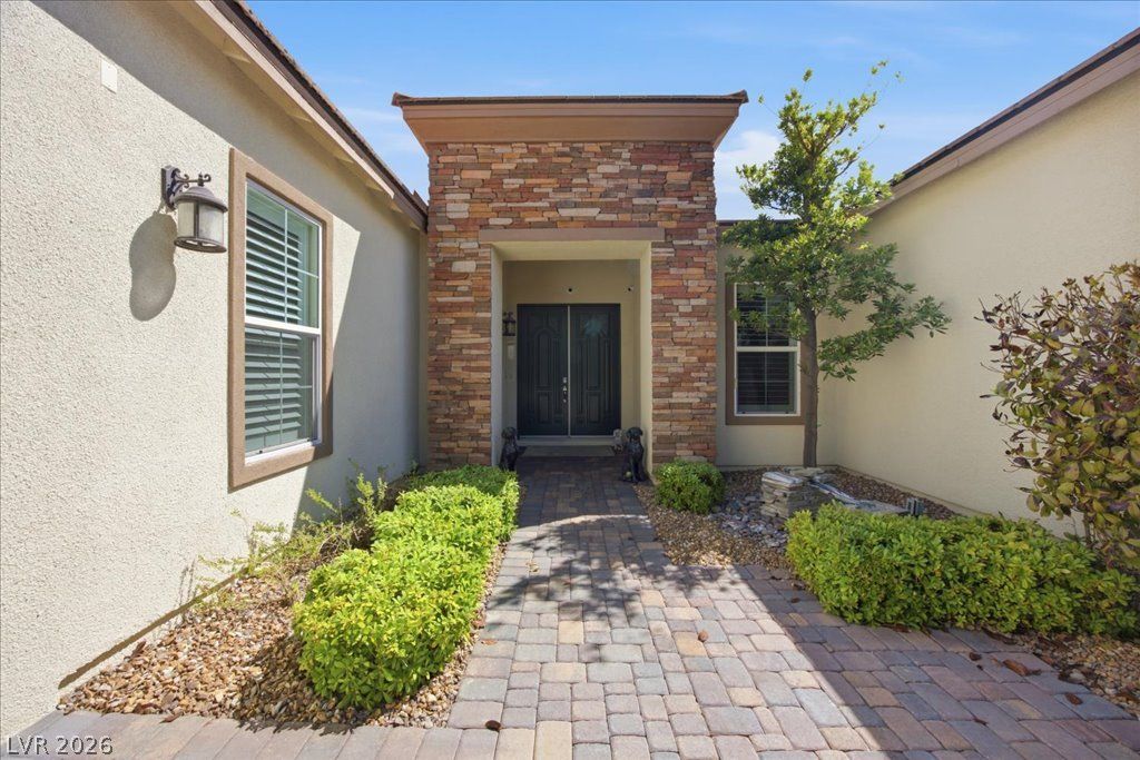 9727 Shimmering Falls Court, Las Vegas, NV 89149 — photo 5