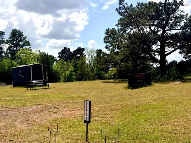 14638 E FM 1716, Henderson, TX 75652