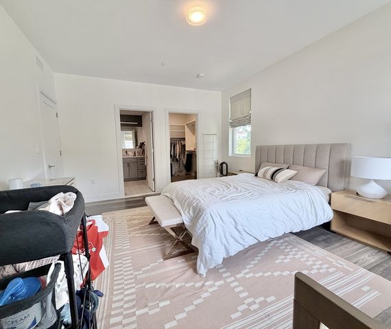 429 Cherry 7, Newton, MA 02465