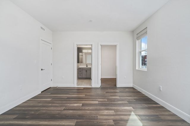 429 Cherry 7, Newton, MA 02465