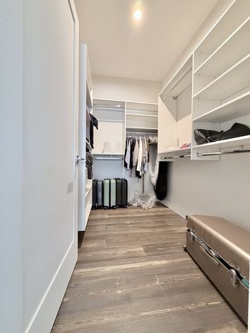 429 Cherry 7, Newton, MA 02465