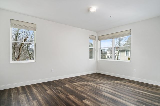 429 Cherry 7, Newton, MA 02465