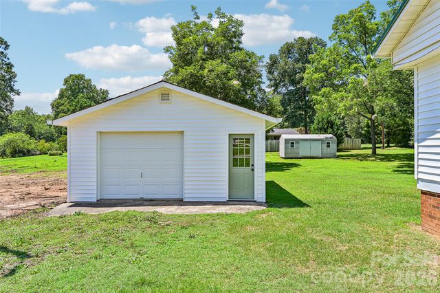 1130 Buffalo Shoals Road, Statesville, NC 28677
