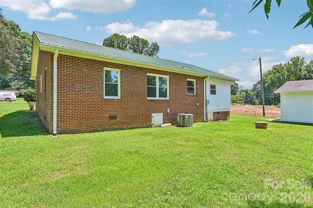 1130 Buffalo Shoals Road, Statesville, NC 28677