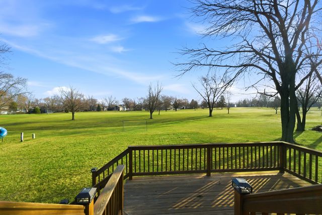 3771 Kingsway Drive, Crown Point, IN 46307