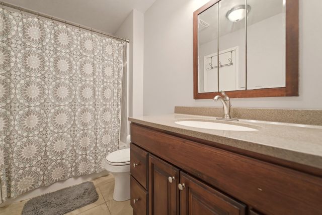 3771 Kingsway Drive, Crown Point, IN 46307