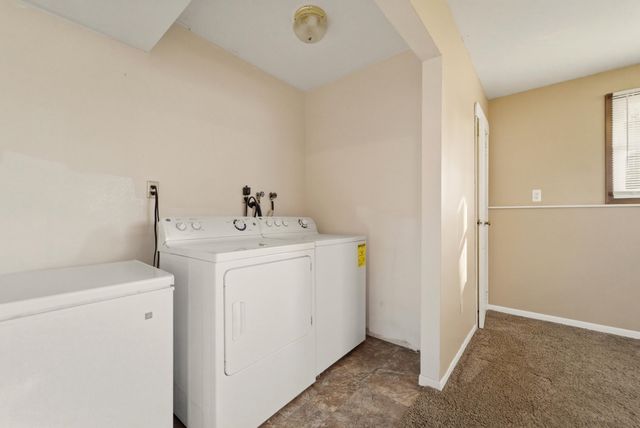 3771 Kingsway Drive, Crown Point, IN 46307