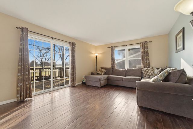 3771 Kingsway Drive, Crown Point, IN 46307