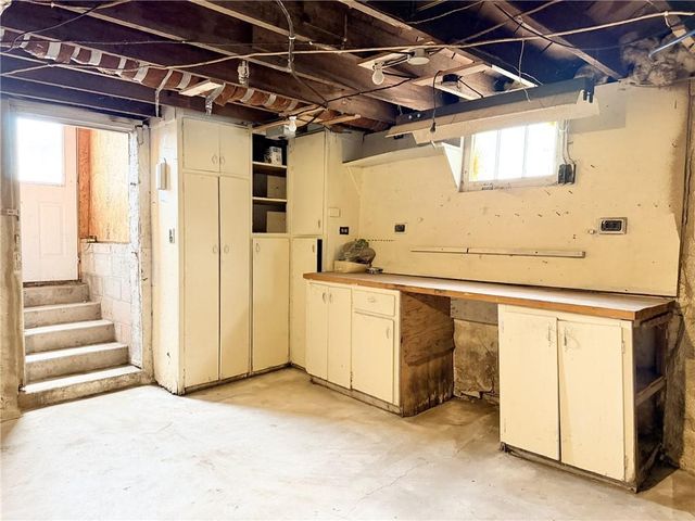 206 Debolt Street, Trenton, MO 64683