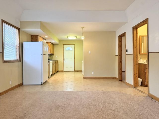 206 Debolt Street, Trenton, MO 64683