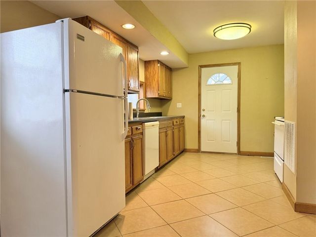 206 Debolt Street, Trenton, MO 64683