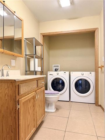 206 Debolt Street, Trenton, MO 64683