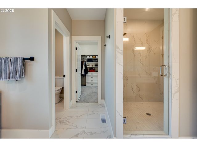 123 W 13TH Way, La Center, WA 98629