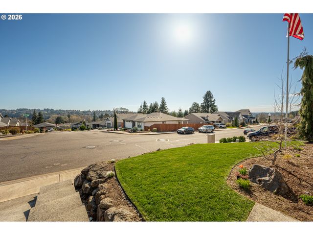123 W 13TH Way, La Center, WA 98629