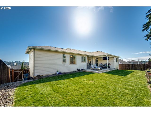 123 W 13TH Way, La Center, WA 98629