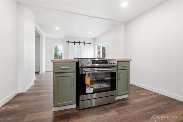 212 Spruce Drive, Fairborn, OH 45324