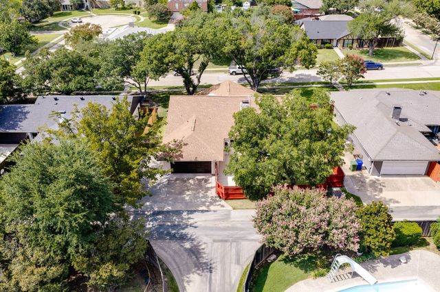 1422 Lincoln Drive, Carrollton, TX 75006