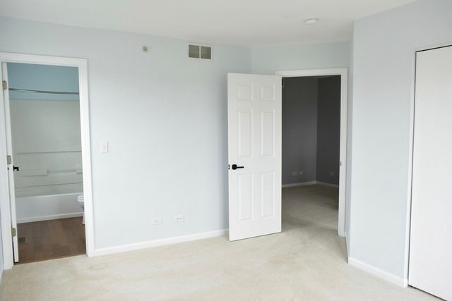 2261 Beresford Drive, Yorkville, IL 60560