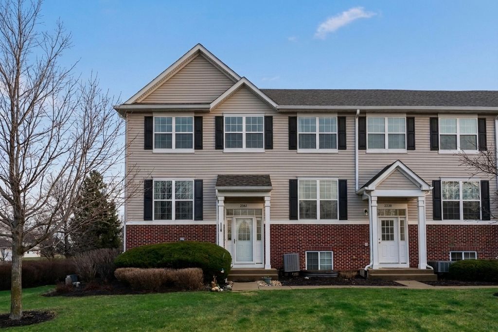 2261 Beresford Drive, Yorkville, IL 60560