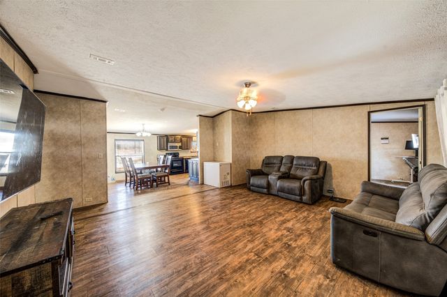 1420 County Road 4522, Decatur, TX 76234