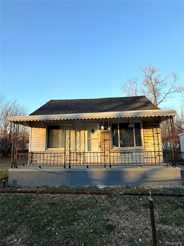 7027 Chalmers Avenue, Warren, MI 48091