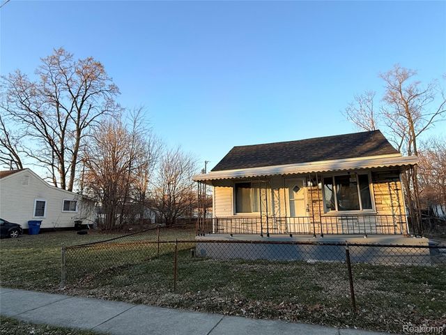 7027 Chalmers Avenue, Warren, MI 48091