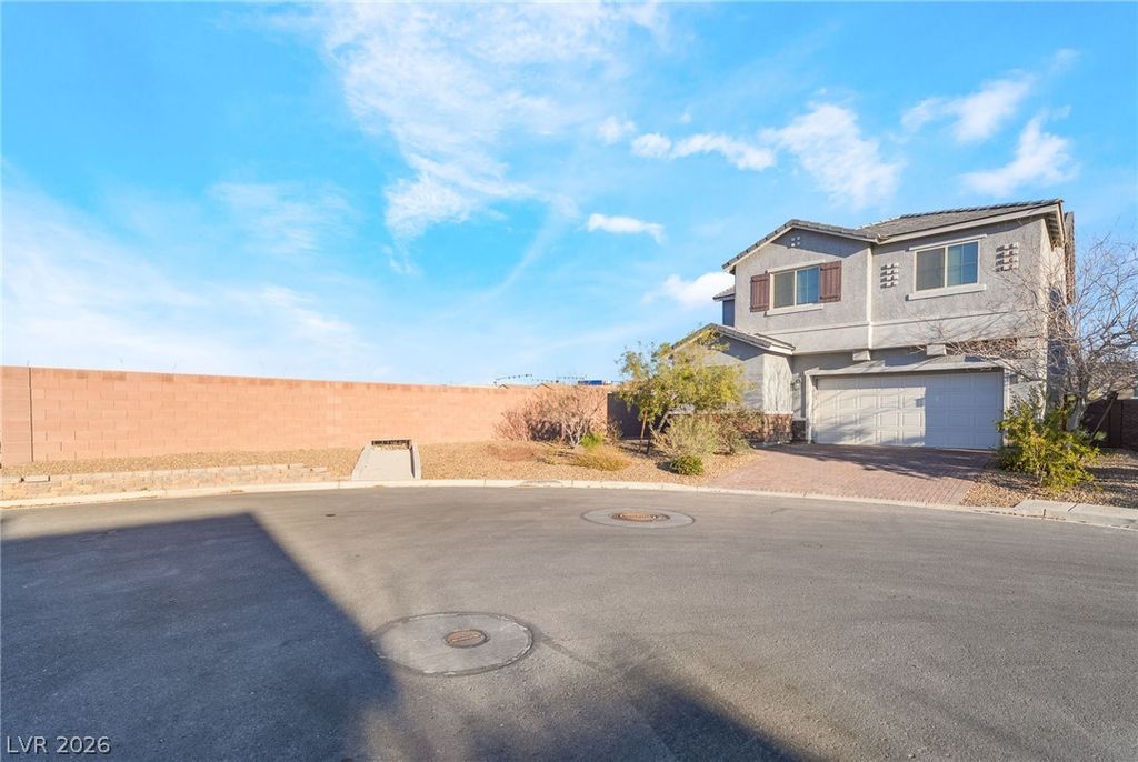 5946 Roaring Canyon Court, Las Vegas, NV 89139 — exterior