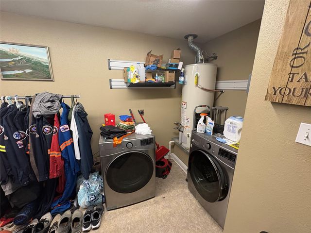 5626 Stone Creek Drive, La Porte, TX 77571