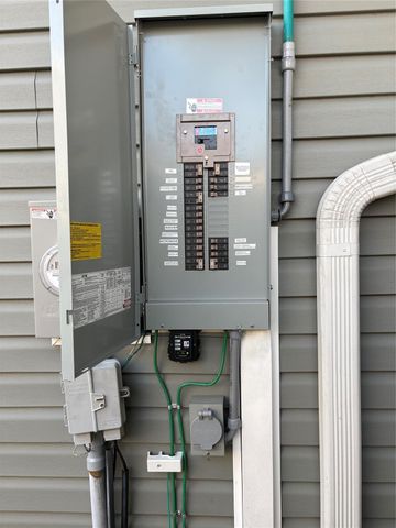 5626 Stone Creek Drive, La Porte, TX 77571