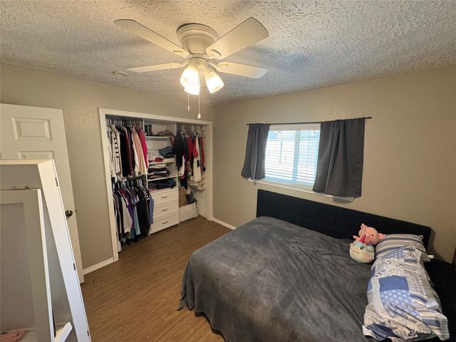 5626 Stone Creek Drive, La Porte, TX 77571