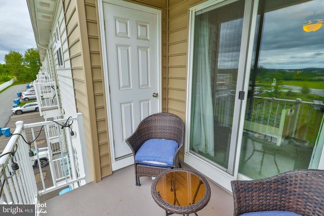 3059 GOSHEN DR, Pennsburg, PA 18073