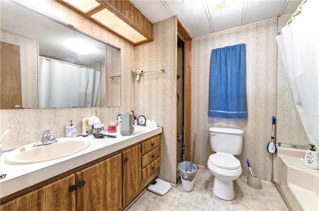 85 Honeysuckle Drive SW, Cartersville, GA 30120