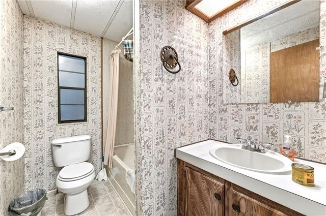 85 Honeysuckle Drive SW, Cartersville, GA 30120