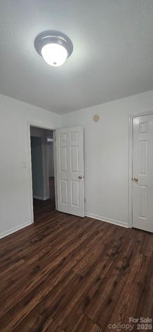 5751 Justins Forest Drive, Charlotte, NC 28212