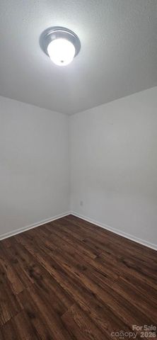 5751 Justins Forest Drive, Charlotte, NC 28212