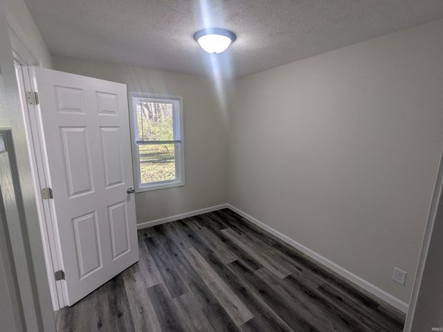 54327 Hastings Street, Elkhart, IN 46514