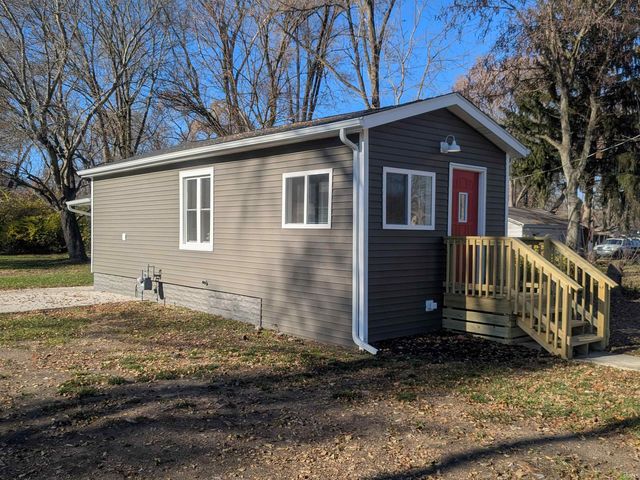 54327 Hastings Street, Elkhart, IN 46514