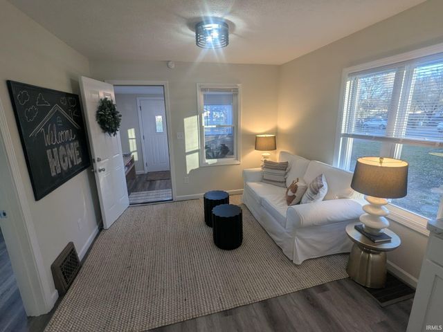 54327 Hastings Street, Elkhart, IN 46514