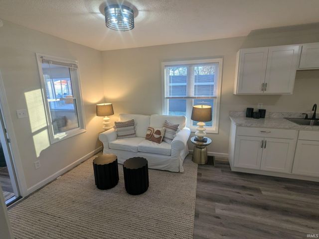 54327 Hastings Street, Elkhart, IN 46514